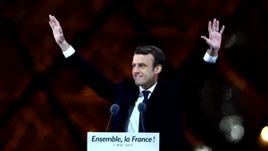 Câtă nevoie are România de un Emmanuel Macron? ”Macron este o construcţie. Cine vrea să construiască un Macron român? Asta e întrebarea