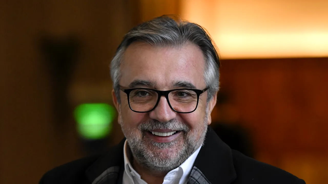 Romaşcanu atacă PNL şi pe Rareş Bogdan: Nu data alegerilor este importantă, ci lipsa respectării unei decizii