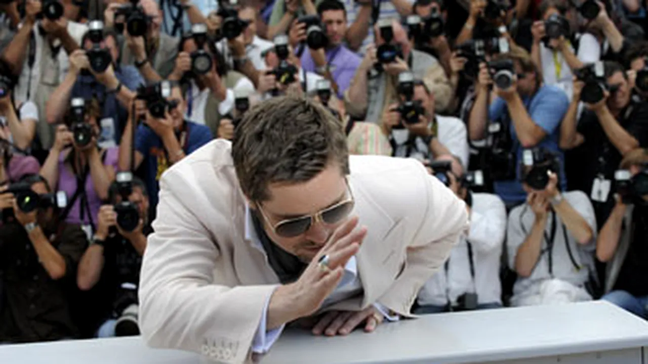 Află secretul lui Brad Pitt