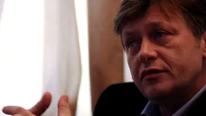 Antonescu vrea dezbatere publică împreună cu Geoană şi Boc