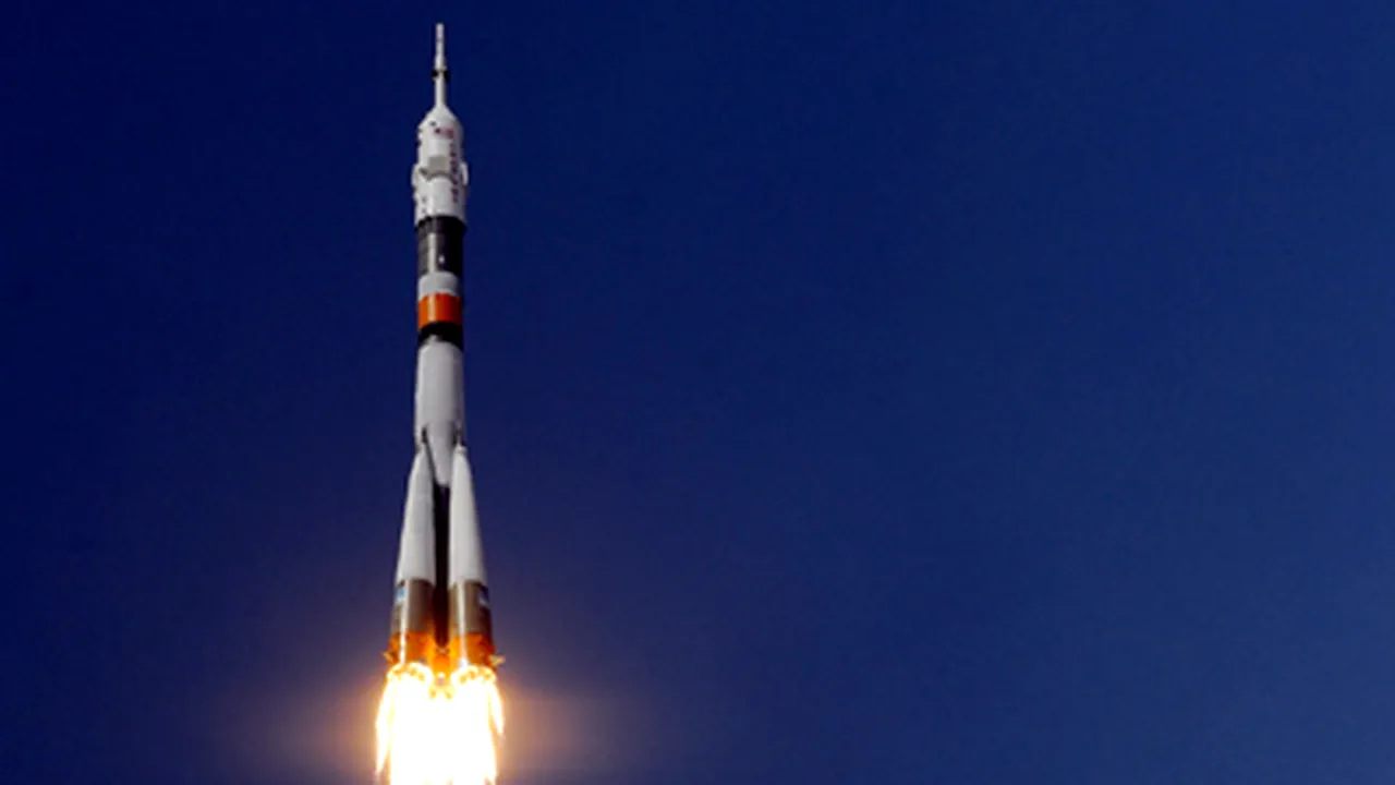 O navetă Soyuz, lansată spre Staţia Spaţială