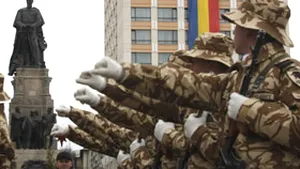 Iaşi: Câteva sute de persoane au început să se strângă în Piaţa Unirii