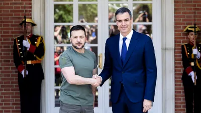 EXTERNE Volodimir Zelenski îl vizitează pe premierul Spaniei, omul care a criticat războiul lui Donald Trump împotriva Iranului. Agenda președintelui ucrainean