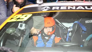 Cea mai pasionantă cursă de maşini pentru amatori. Unde vin vitezomanii să simtă adrenalină