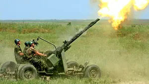 Incendiu puternic de vegetaţie în zona Corbu, produs ca urmare a unor exerciţii de tragere antiaerienă