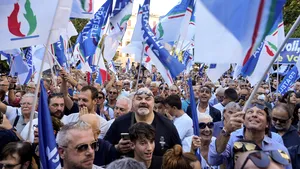 Partidul „Fraţii Italiei” suspendă un candidat din cauza laudelor la adresa lui Hitler 