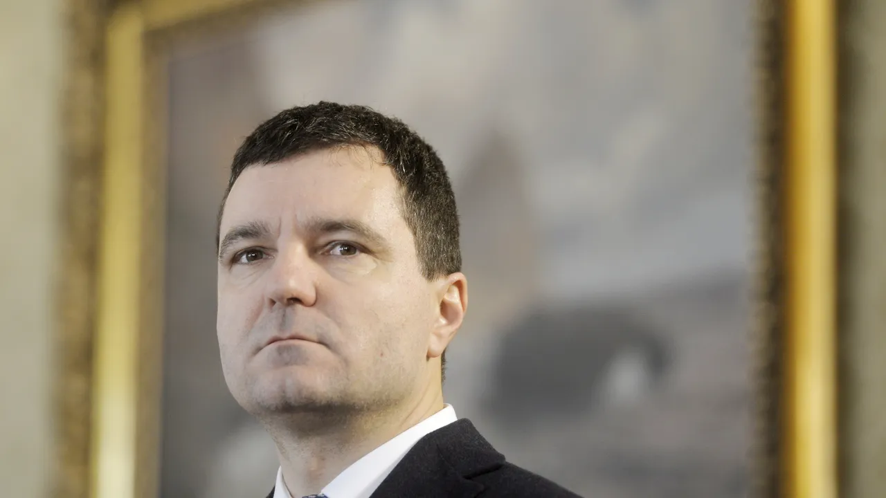 Nicuşor Dan despre Sorin Grindeanu: Tupeu nemăsurat să propună şi conducă consultări pornind de la OUG 13