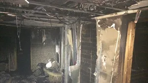 FOTO: Peste 100 de persoane evacuate dintr-un hotel din Păltiniş, după ce zona spa a fost cuprinsă de flăcări