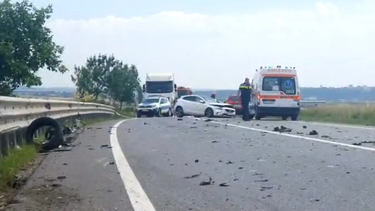 Accident grav între un autoturism și un microbuz pe DN17, în Suceava. A fost activat Planul Roșu