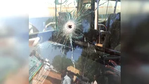 Autocarul unei echipe de fotbal nigeriene a fost atacat de hoţi înarmaţi. Mai mulţi jucători au fost răniţi grav