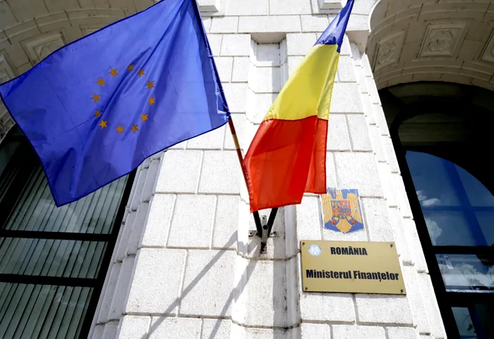 ECONOMIC Proiectul de OUG privind reducerea accizei la motorină și instituirea contribuției de solidaritate în sectorul petrolier, pus în transparență. Cât pierde și cât câștigă statul