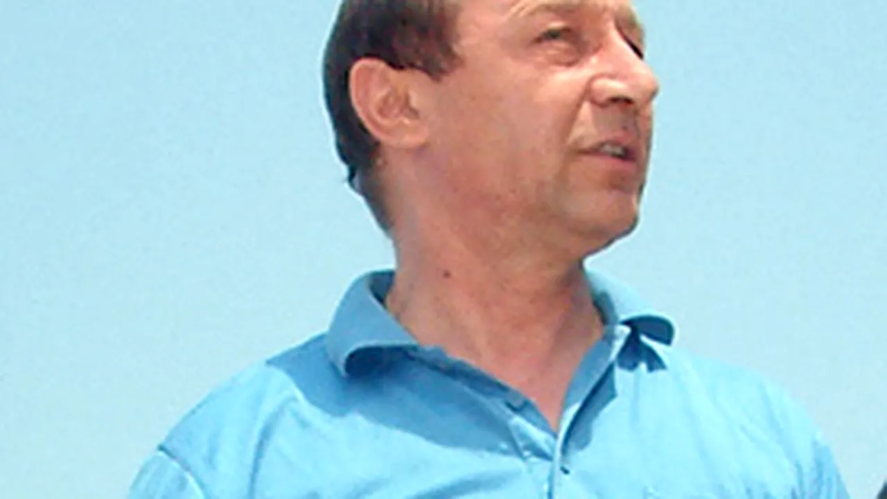 Băsescu intervine în cazul gunoaielor de la Glina
