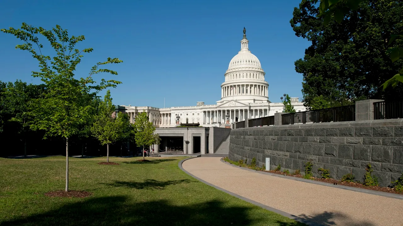 Politicienii americani cer detalii despre atacul hackerilor ruşi asupra laboratoarele nucleare americane