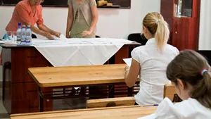 Bacalaureatul se cumpără cu 200 de lei la Grupul Şcolar 