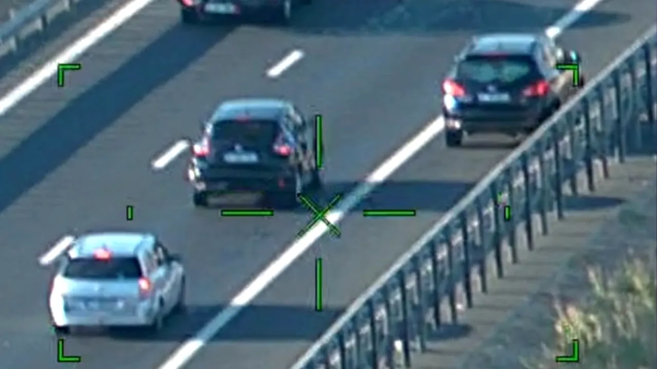 Şoferi aflaţi pe banda de urgenţă a A2, pedepsiţi cu ajutorul imaginilor din elicopterul Poliţiei