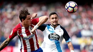 Florin Andone s-a luat la bătaie cu un coechipier de la Deportivo. Antrenamentul echipei, suspendat