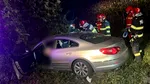 Accident în Prahova: au ieșit cu mașina de pe șosea. Tânăr de 19 ani, inconștient