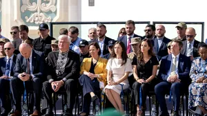VIDEO Cu ce oficiali a dat mâna Mirabela Grădinaru la Kiev? Prima Doamnă, o prezență impresionantă
