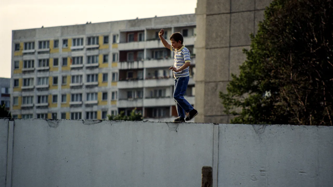 Autorităţile din Berlin au dat copii fără adăpost în plasament la pedofili timp de 30 de ani în cadrul unui experiment social