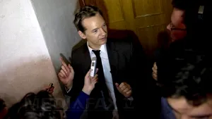 Fondatorul WikiLeaks continuă să fie anchetat pentru o acuzaţie de agresiune - VIDEO