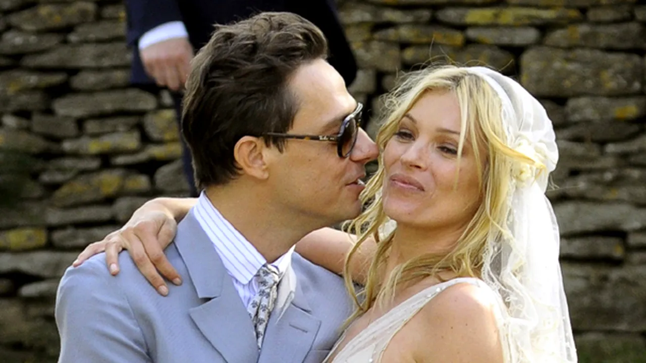 Kate Moss face mărturisiri surpriză: Cum l-a cunoscut pe Jamie Hince şi cu ce l-a vrăjit la prima întâlnire