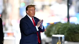 „Planul secret” al lui Trump pentru a pune capăt războiului. Washington Post: „Va cere ca Ucraina să cedeze Crimeea şi Donbasul, dacă va câştiga alegerile”