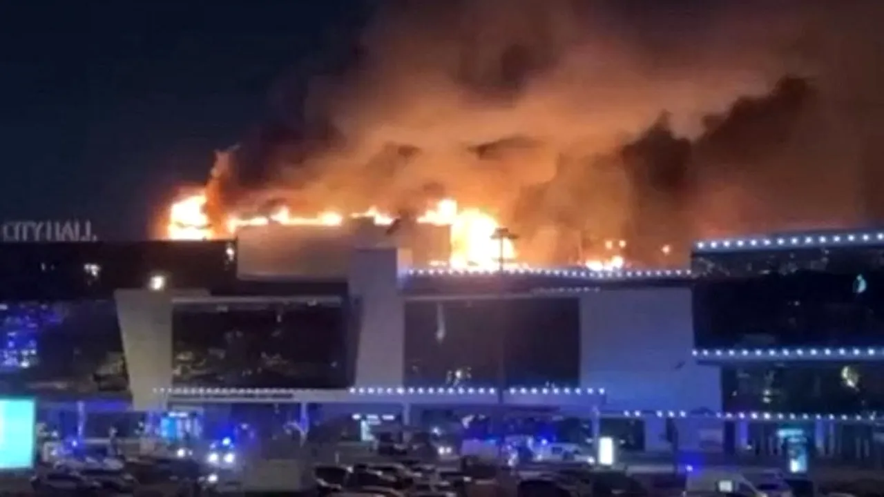 Atentat terorist într-o sală de concert din Moscova: 133 de morţi şi peste 100 de răniţi / Putin promite că îi va pedepsi pe vinovaţi / Statul Islamic a revendicat atacul