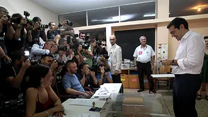 Guvernul Greciei nu intenţionează să emită o monedă paralelă