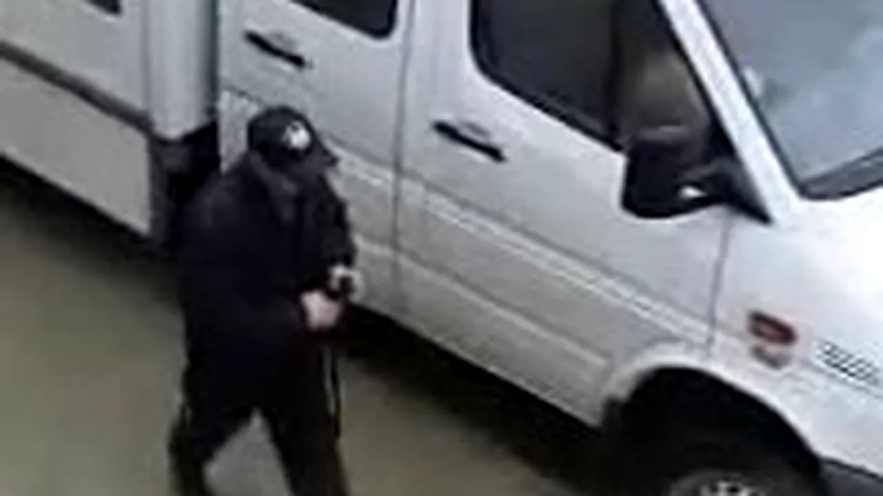 Casa părinţilor lui Cristian Cioacă, cercetată de anchetatori