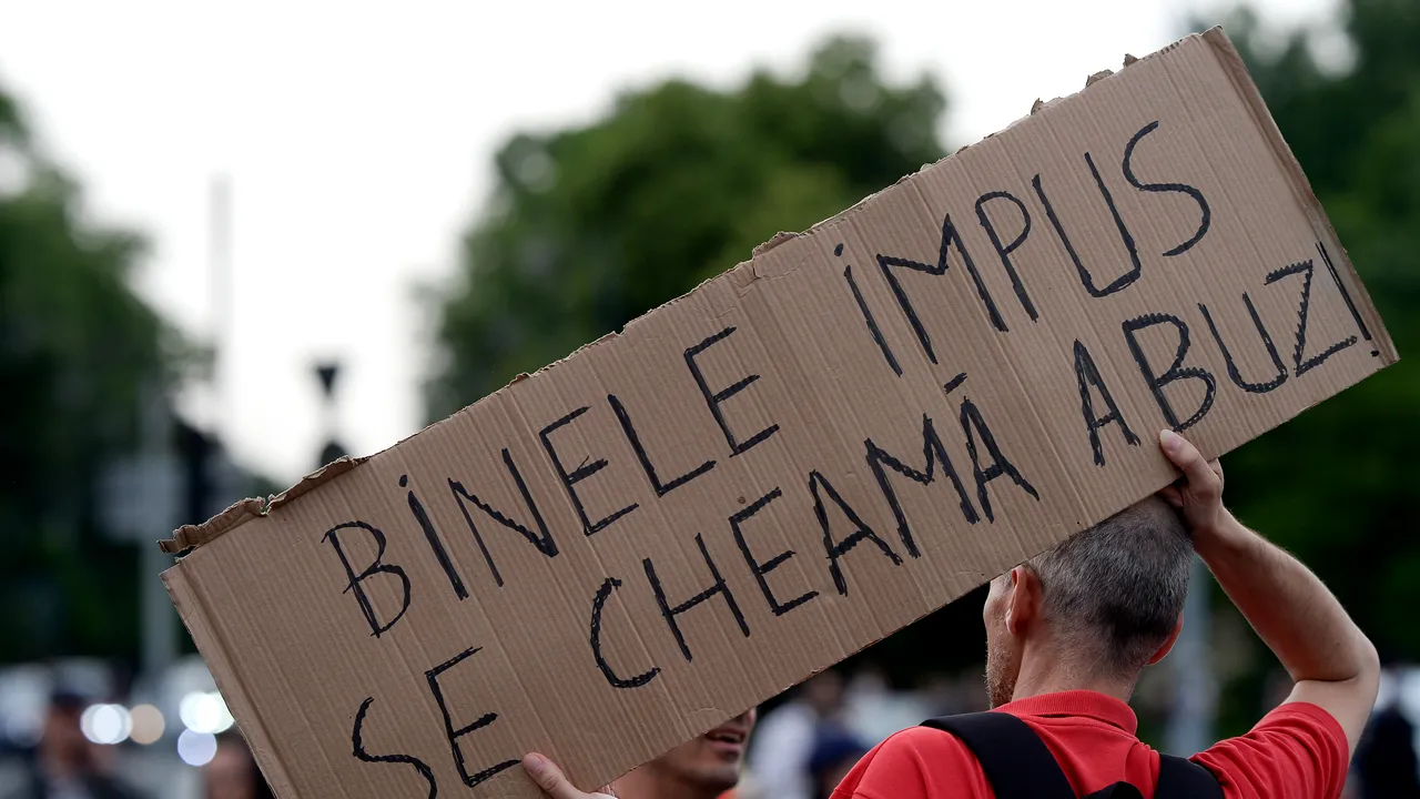 Liderul PMP, după protestul din Piaţa Victoriei: Aş organiza şi eu un protest, dar împotriva prostiei 