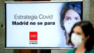 Masca devine obligatorie la terasele din Madrid, iar discotecile trebuie să păstreze datele clienţilor