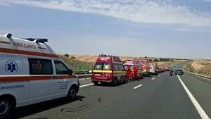 Carambol pe Autostrada Soarelui, pe sensul de mers spre București / A fost activat planul roșu de intervenție
