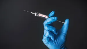 SUA aprobă primul vaccin antigripal pe bază de ARNm pentru persoanele de peste 50 de ani