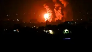 Israelul a lansat mai multe atacuri aeriene asupra oraşului Gaza