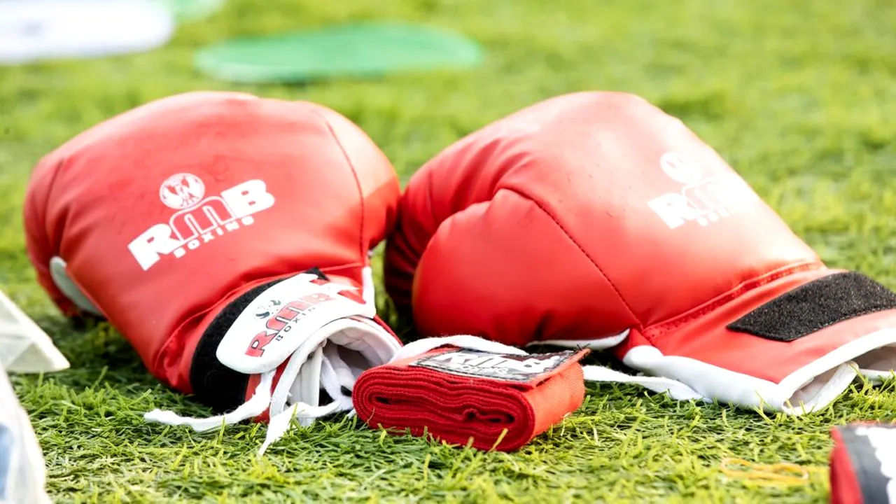 Un campion la box, neînvins în cariera profesionistă, a anunțat că se retrage