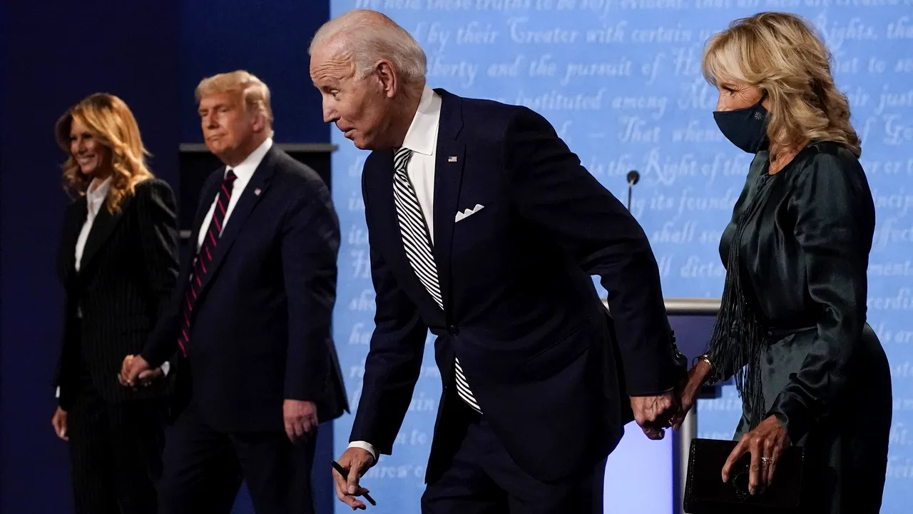 COMENTARIU Lelia Munteanu: Biden - Trump, o confruntare între două patologii. Când istoria se repetă ca farsă