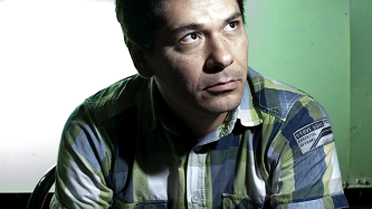 INTERVIU - Juan Pablo Villalobos: Fiecare poveste are o voce proprie şi nu mă las până nu o găsesc