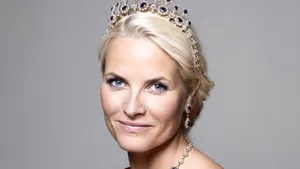 Prințesa moștenitoare a Norvegiei, într-un nou scandal: Documente arată ani de corespondență cu Jeffrey Epstein