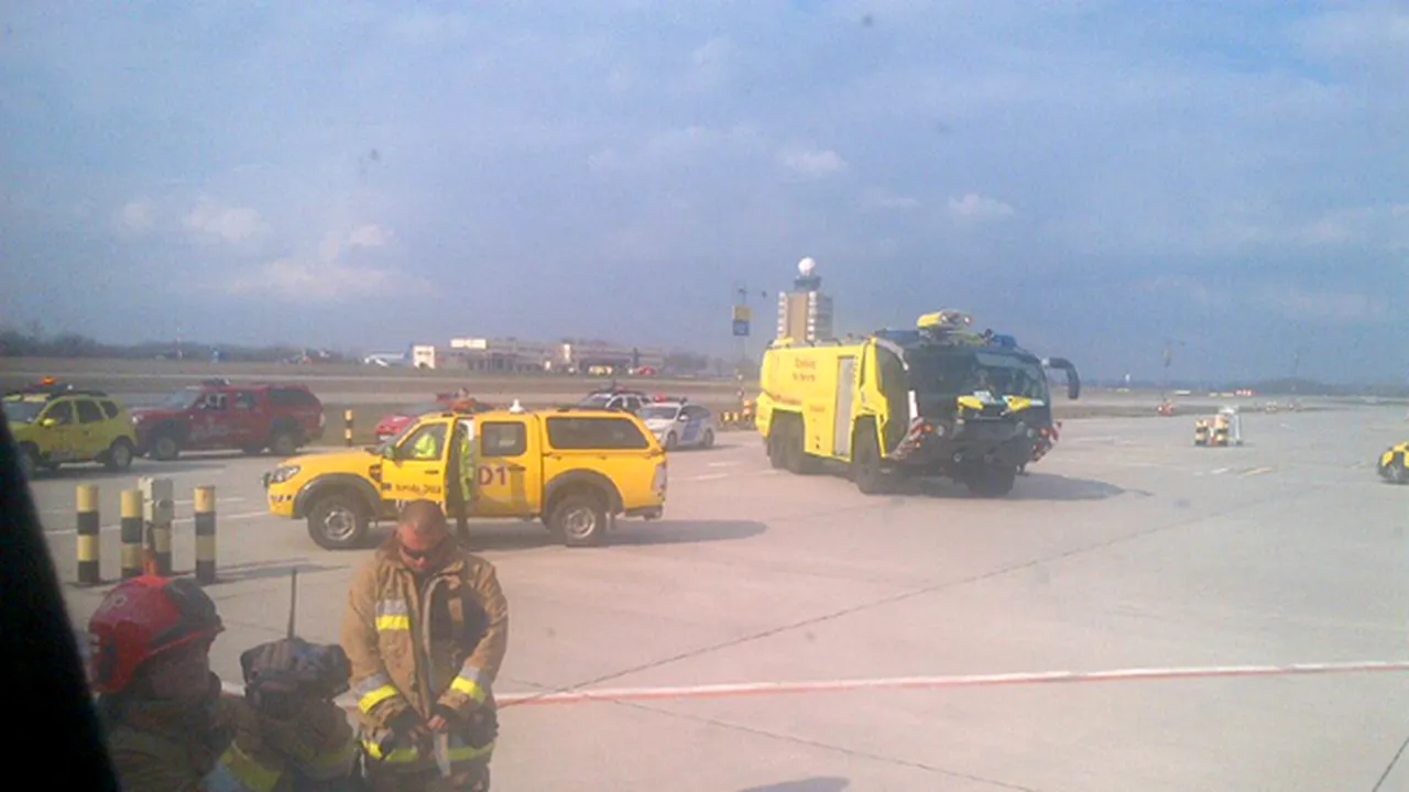 Un avion al companiei Tarom a efectuat o aterizare de urgenţă la Budapesta. FOTO