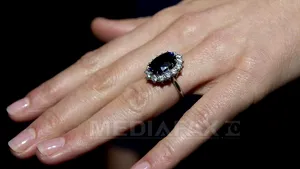 Vrei un inel ca al lui Kate Middleton? Chinezii fac avere vânzând mii de imitaţii