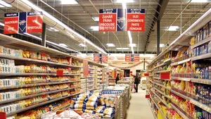 Majoritatea lanţurilor de hipermarketuri şi supermarketuri româneşti au intrat în insolvenţă
