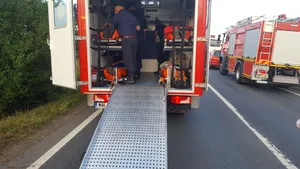 Carambol pe Autostrada Bucureşti-Piteşti: Zece maşini implicate în două accidente/ Mai multe persoane, printre care doi copii, rănite