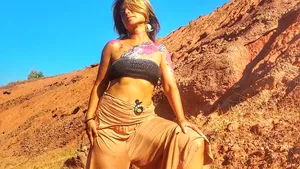 Paula Monica Mitrache, sigura artistă româncă invitată la Festivalul de la Sanremo, revine cu un hit de vară