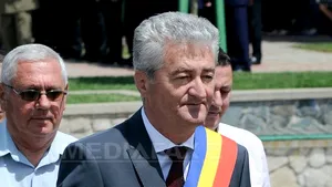 Primarul din Drobeta Turnu Severin, printre clienţii reţelei de proxenetism