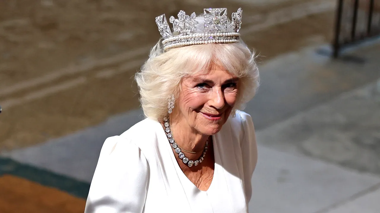 Regina Camilla revine la îndatoririle publice, dar îşi va limita participarea la evenimente