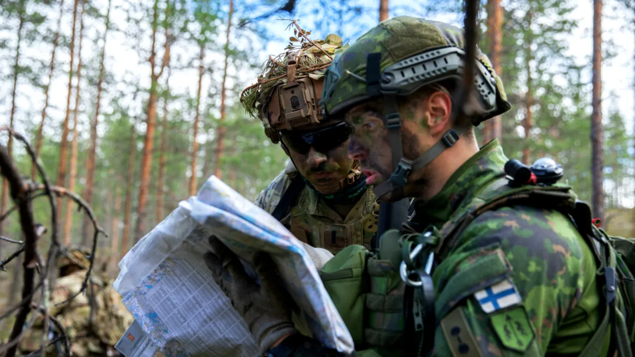 Finlanda ridică pragul pentru vârsta rezerviștilor la 65 de ani, pe fondul amenințărilor Rusiei