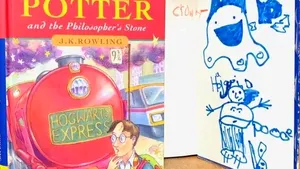 O carte „Harry Potter”, cumpărată cu 50 de pence, a fost vândută pentru o sumă impresionantă
