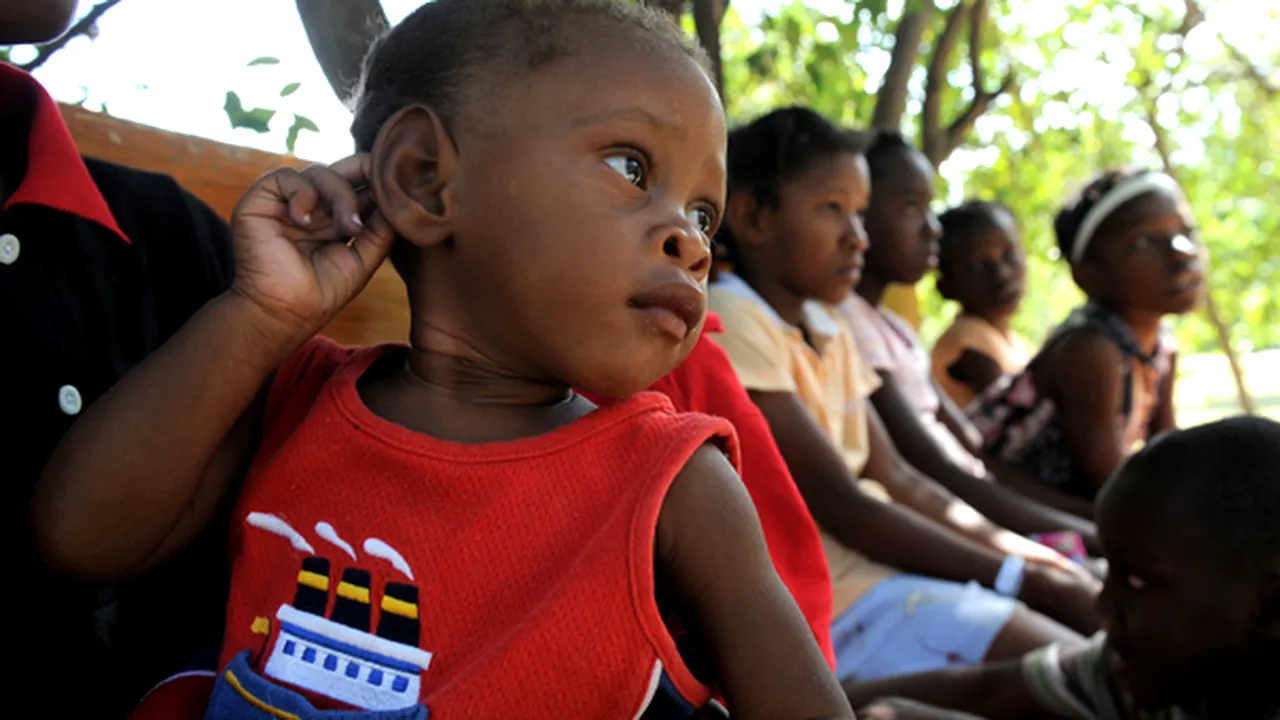 Opt dintre cei zece americani acuzaţi de răpirea unor copii în Haiti au fost eliberaţi - VIDEO