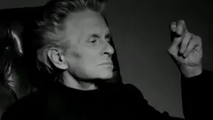 Michael Douglas, înapoi pe platourile de filmare după tratamentul contra cancerului - VIDEO