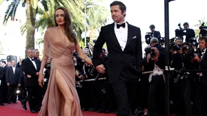 Angelina Jolie şi Brad Pitt se vor căsători în cadrul unei ceremonii restrânse - GALERIE FOTO